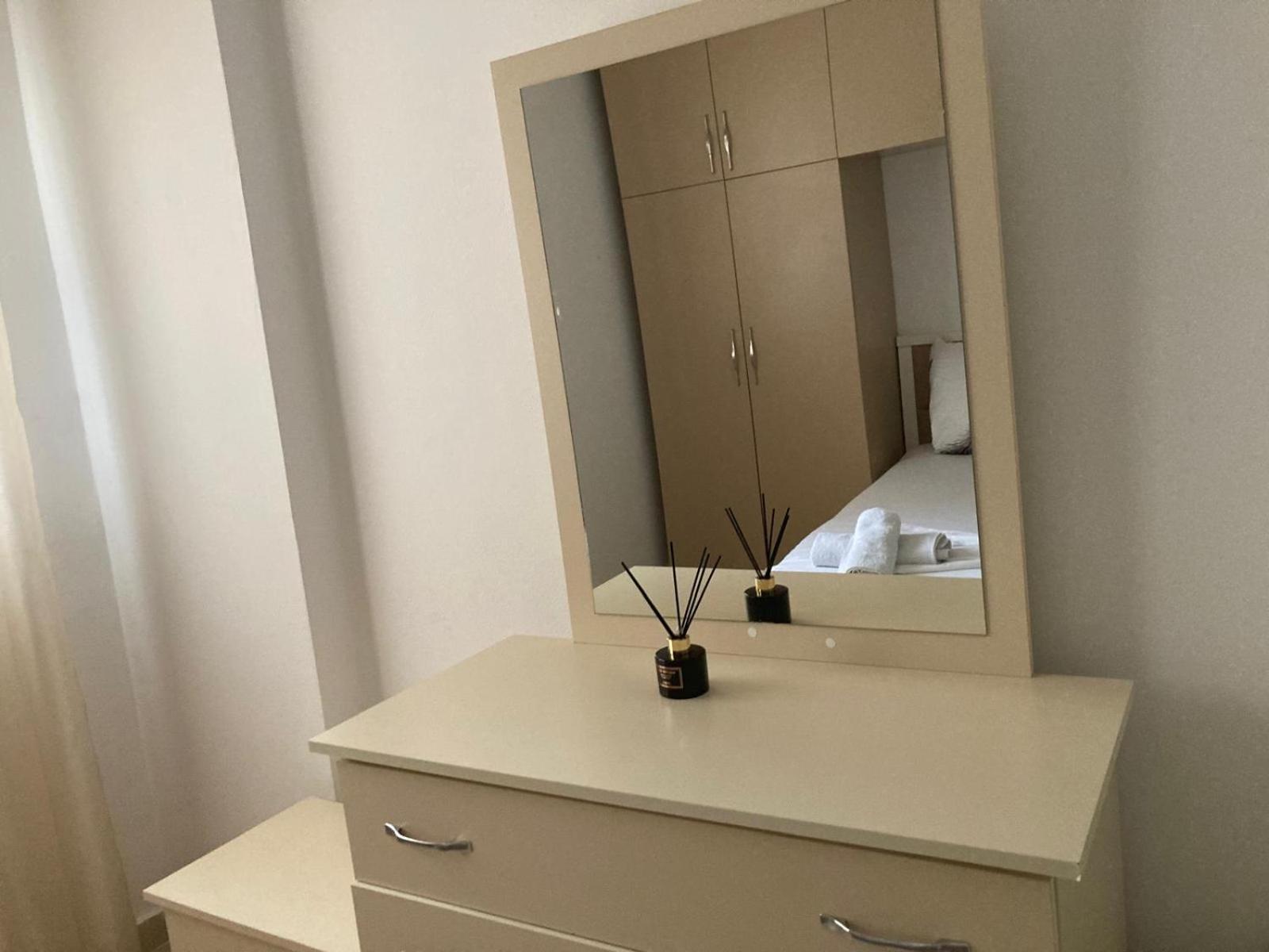 Vlorë Hergi Apartament מראה חיצוני תמונה